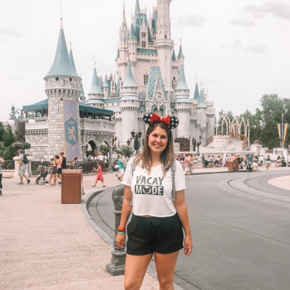 Vacay Mode Screenprint Disney Shirt large - Picture 5 of 5